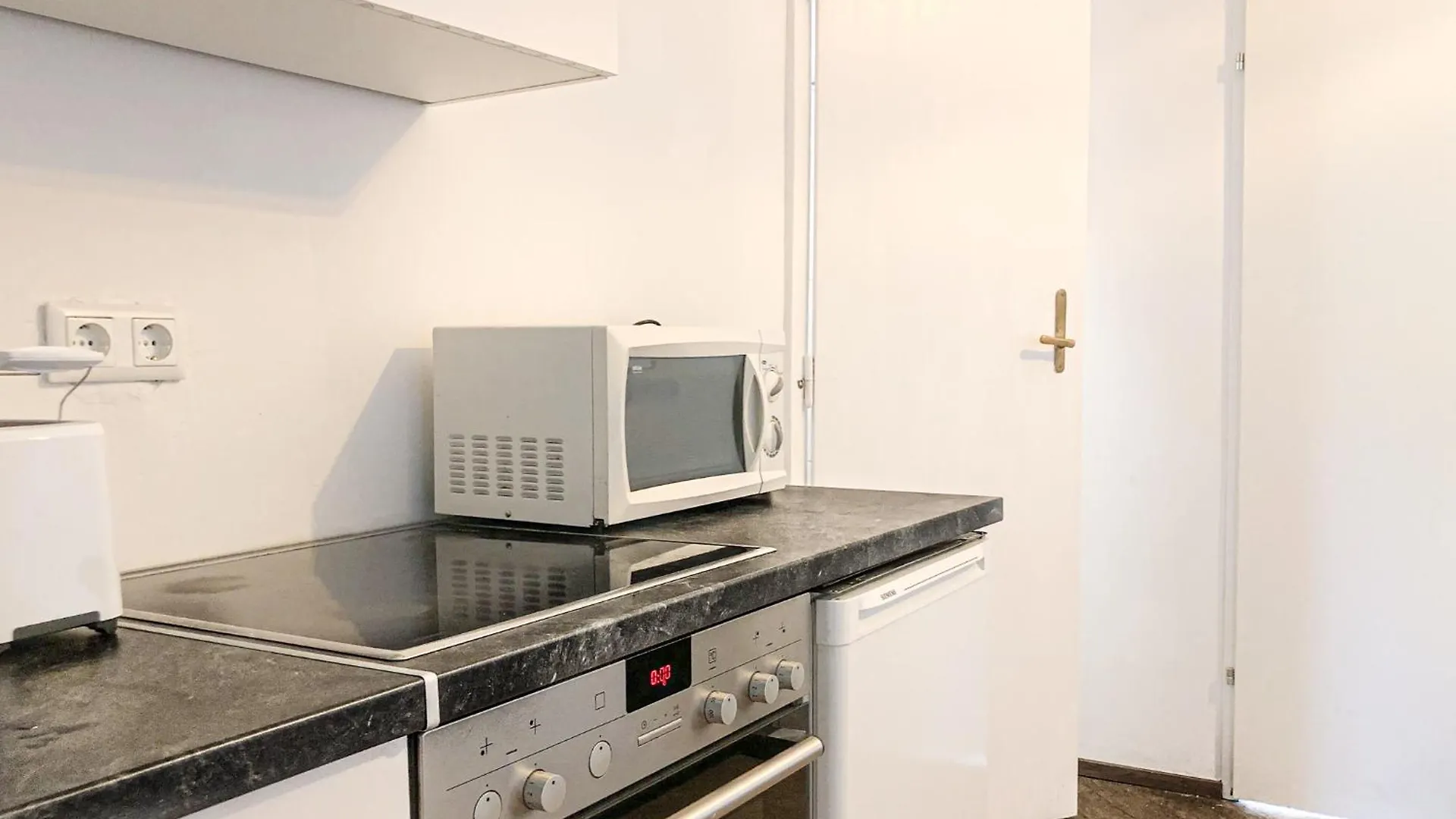 Prime Location Chic Apt, Near Akh Hospital Vienna