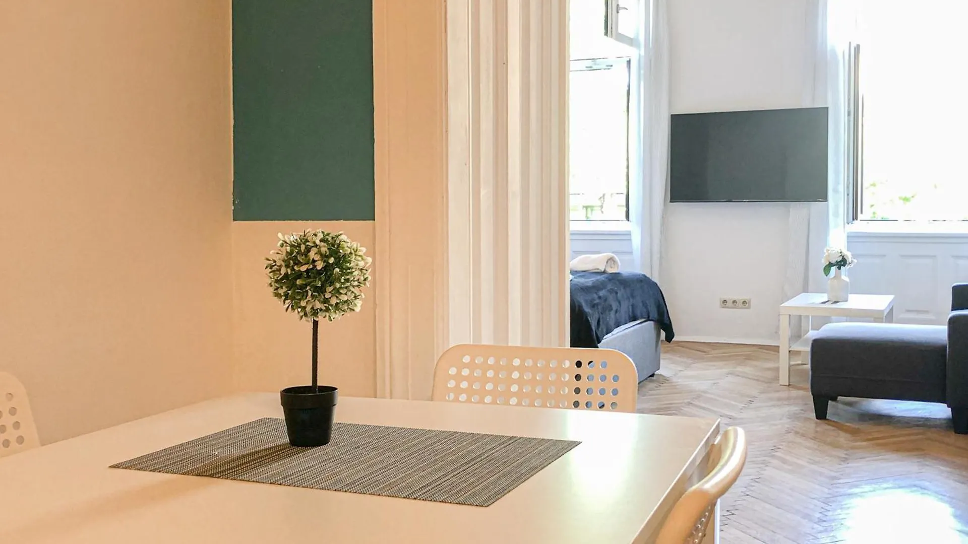 Prime Location Chic Apt, Near Akh Hospital Vienna